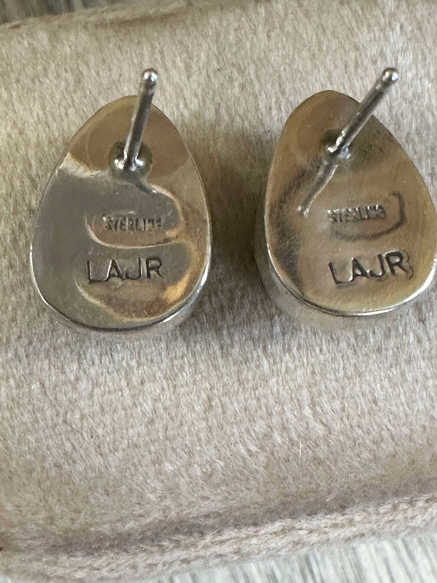 Sonoran teardrop studs