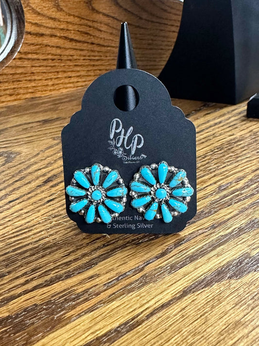 Kingman circle cluster post earrings