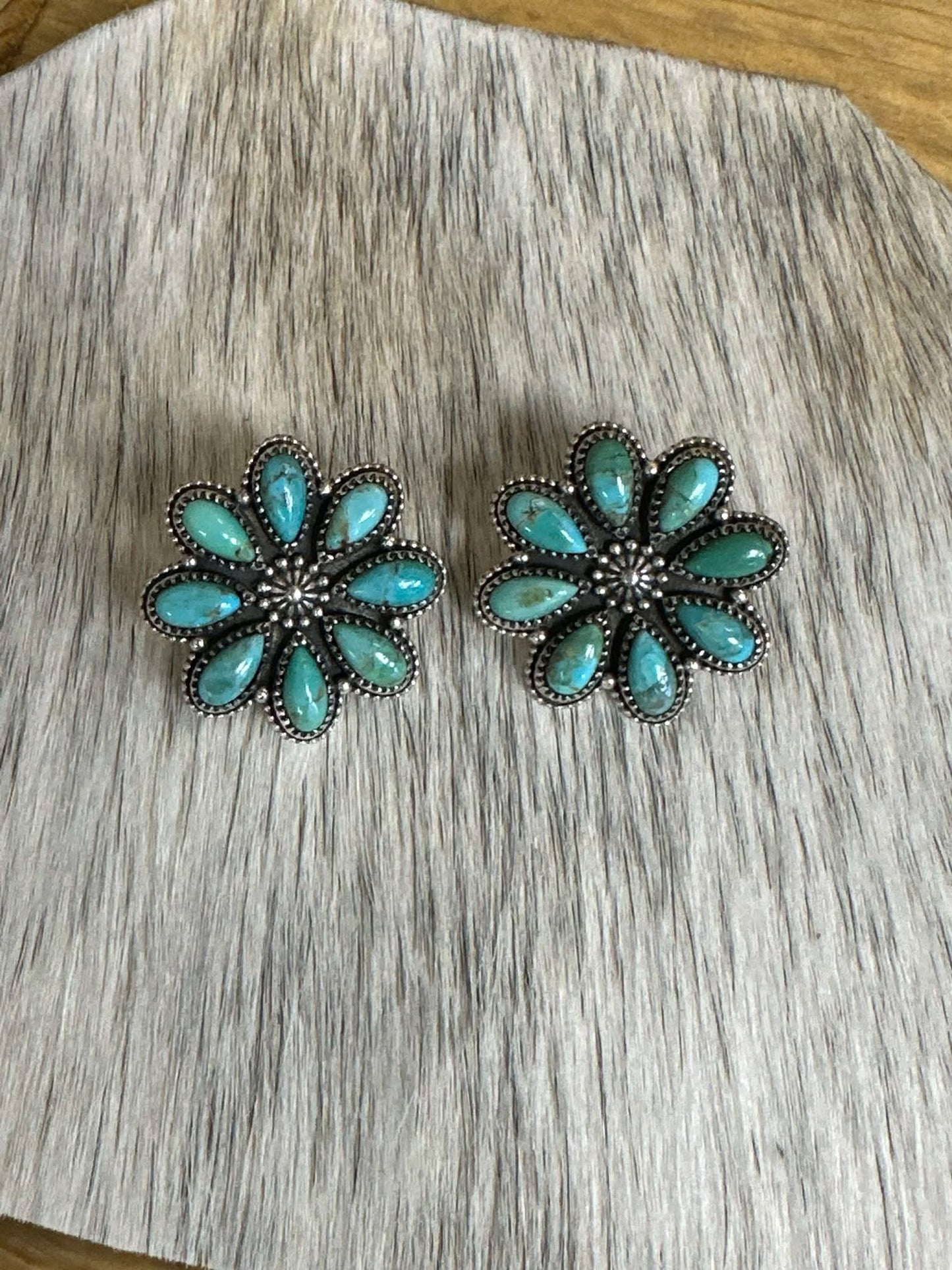 Kingman flower cluster earrings