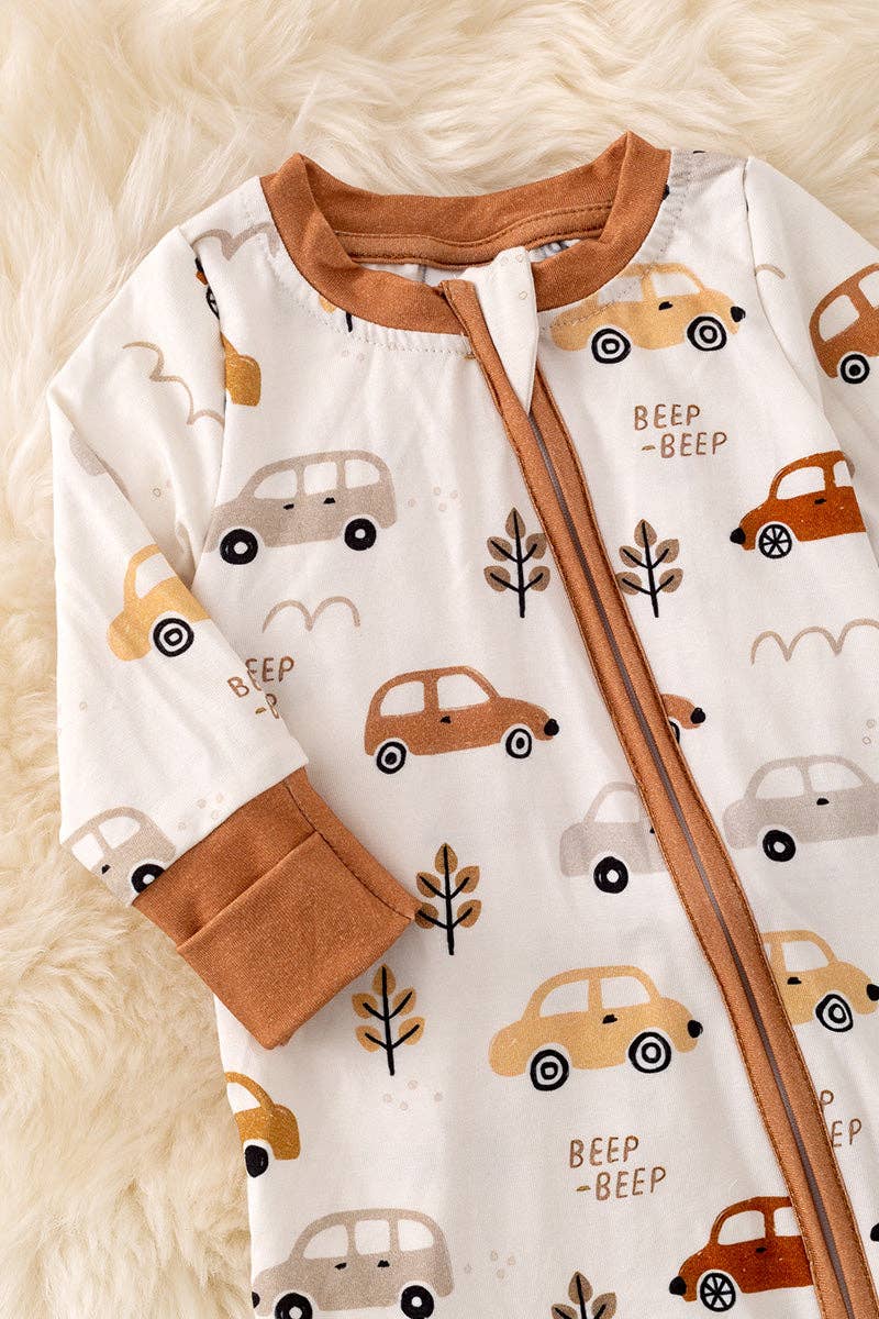 Beep-car printed onesie foot closure