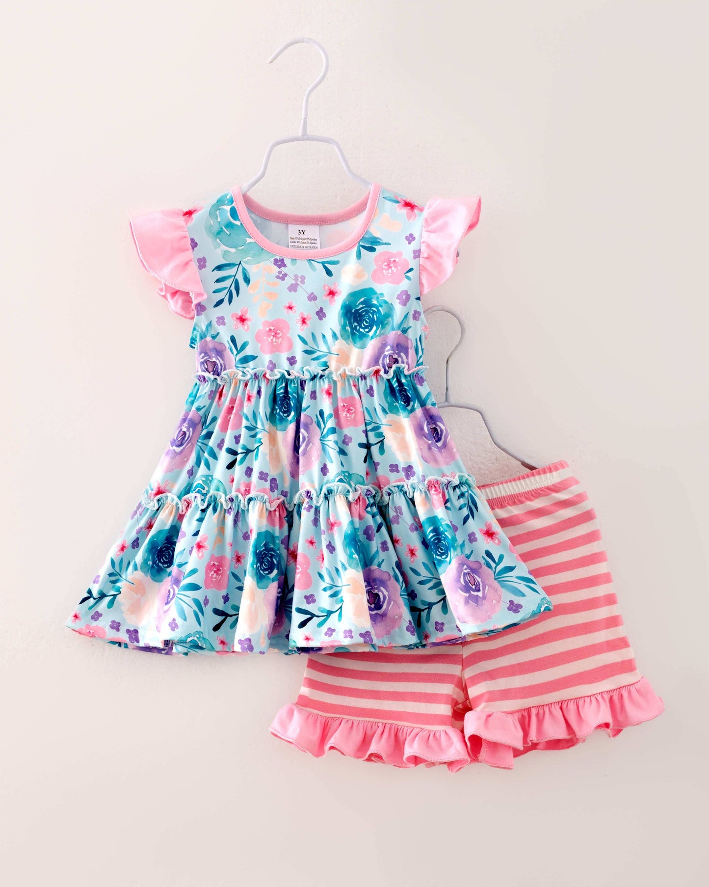 Pastel Plaid Flower Pocket Outfit with shorts