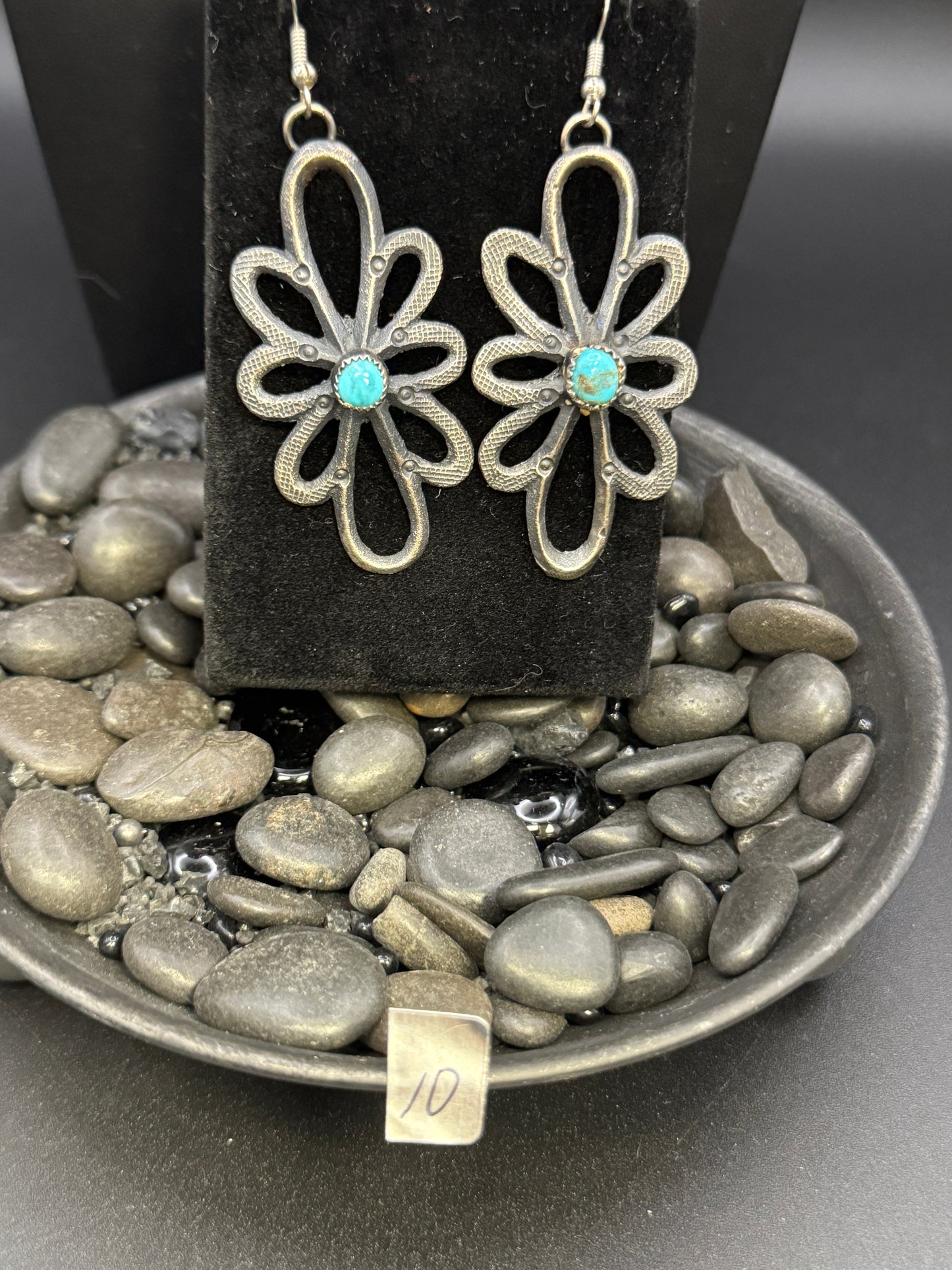EARRING-FLOWER SHAPE SILVER