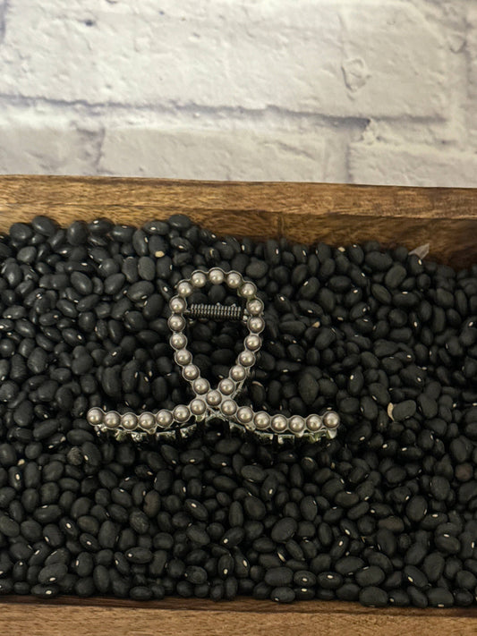 Small Faux Pearl Claw Clip